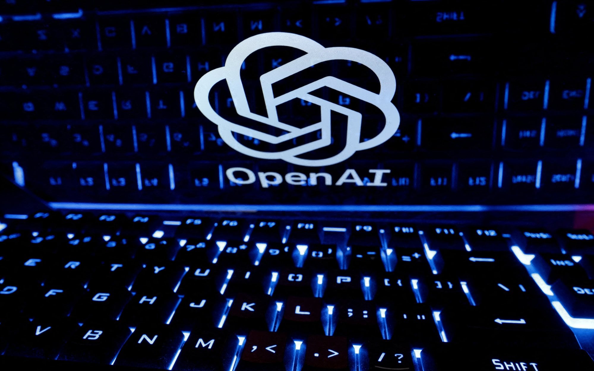 OpenAI executive resigns, cites unsafe culture and halts advanced model training