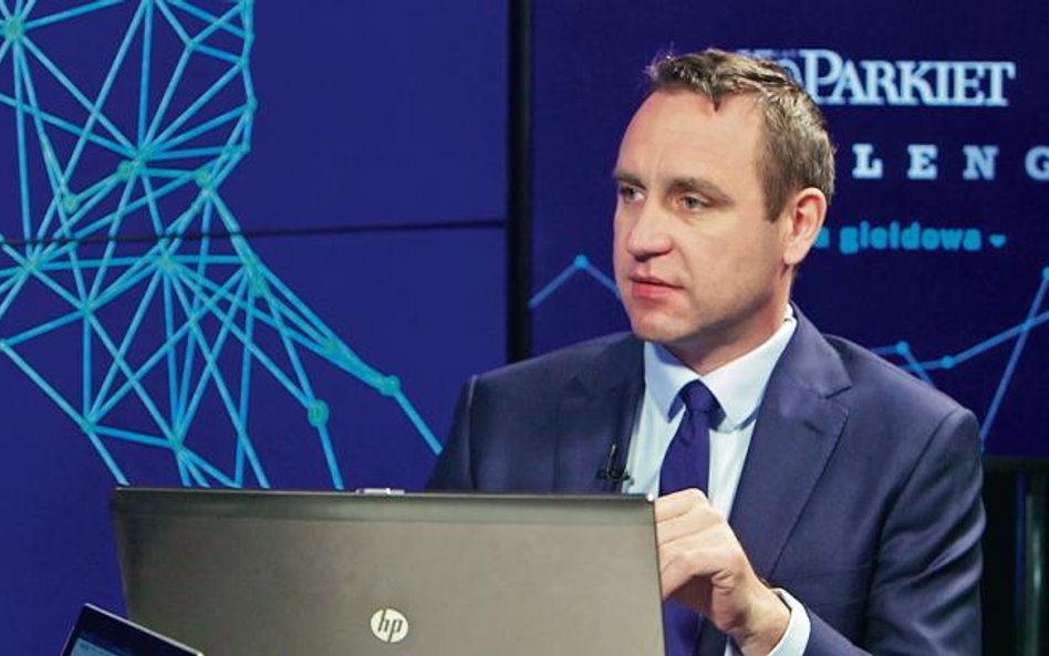 Edukacja: Jak testować strategię wybicia z progu zmienności?