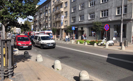 Gdynia: Na przechodniów przewróciło się rusztowanie