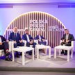 The participants in the debate emphasized that the transition away from oil will not happen swiftly;