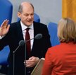 8 grudnia w południe Olaf Scholz złożył przysięgę w Bundestagu