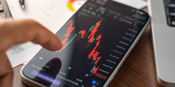 Inwestorzy uciekają od funduszy obligacji blue-chip, stawiają na fundusze kapitałowe