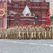 Junarmia, młodzieżowa organizacja paramilitarna, podczas defilady na Placu Czerwonym w Moskwie, maj 