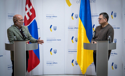 Rastislav Káčer i Dmytro Kułeba na konferencji prasowej w Kijowie