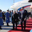 Putin z honorami witany w Belgradzie. Otrzymał psa