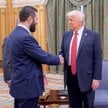 Spotkanie Ahmada asz-Szary z Donaldem Trumpem w maju br. w Rijadzie.
