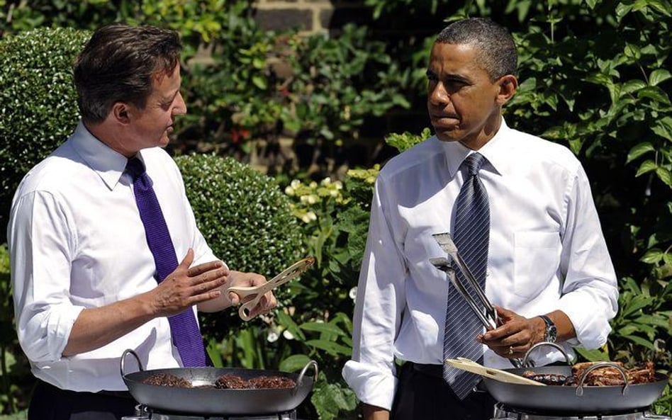 Barack Obama i David Cameron podczas wspólnego grillowania na Down Street