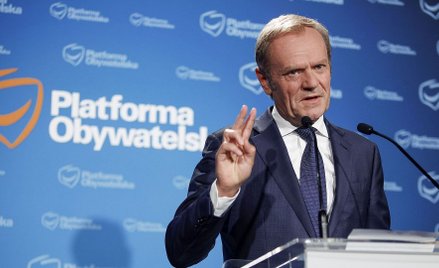 Tusk nie chce rozdawać wyborcom prezentów
