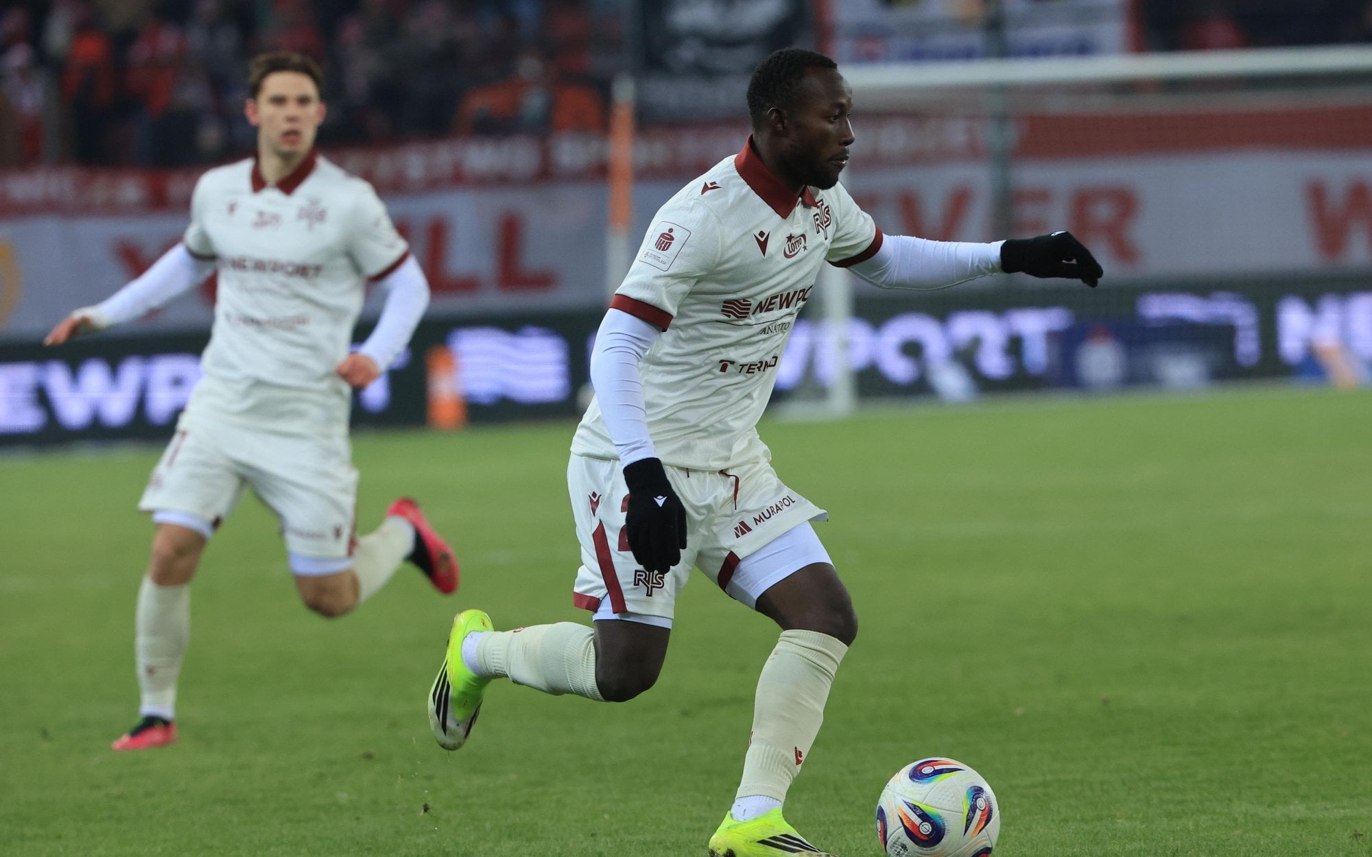 Widzew Łódź zapłacił 5,5 mln euro za piłkarza, który nie może grać w Polsce