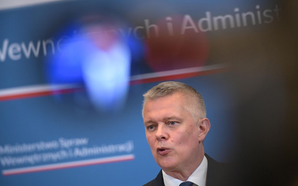 Szef MSWiA Tomasz Siemoniak