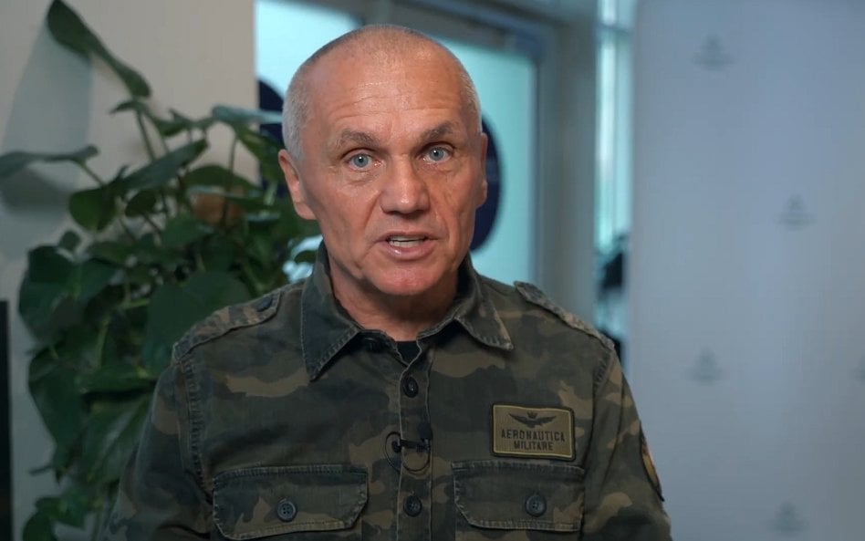 Gen. Roman Polko ostro o „Poradniku bezpieczeństwa”: nie da się w nim znaleźć odpowiedzi