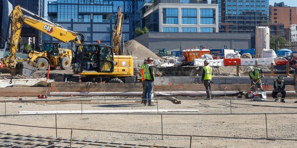 Rynek pracy USA zaskoczył. Po tych danych Fed może wstrzymać cięcia