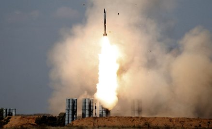 Wystrzelenie rakiety przez zestaw S-300