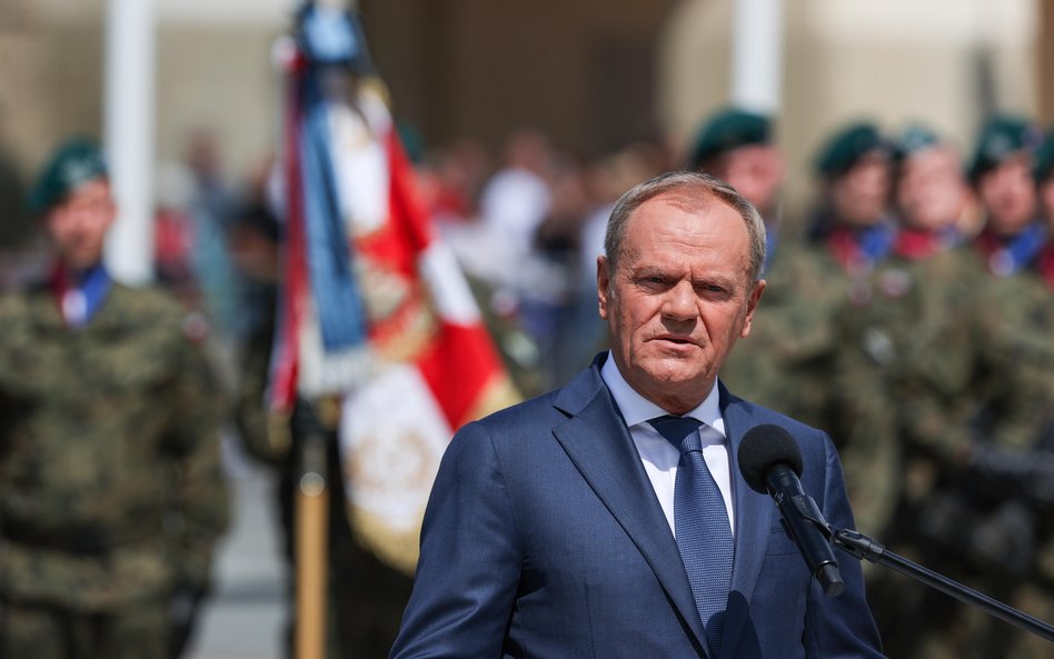 Donald Tusk ogłasza budowę Tarczy Wschód