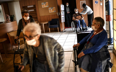 Koronawirus. USA: Widać efekty szczepień pensjonariuszy domów opieki