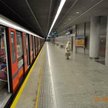 Warszawa: Metro potrąciło kobietę