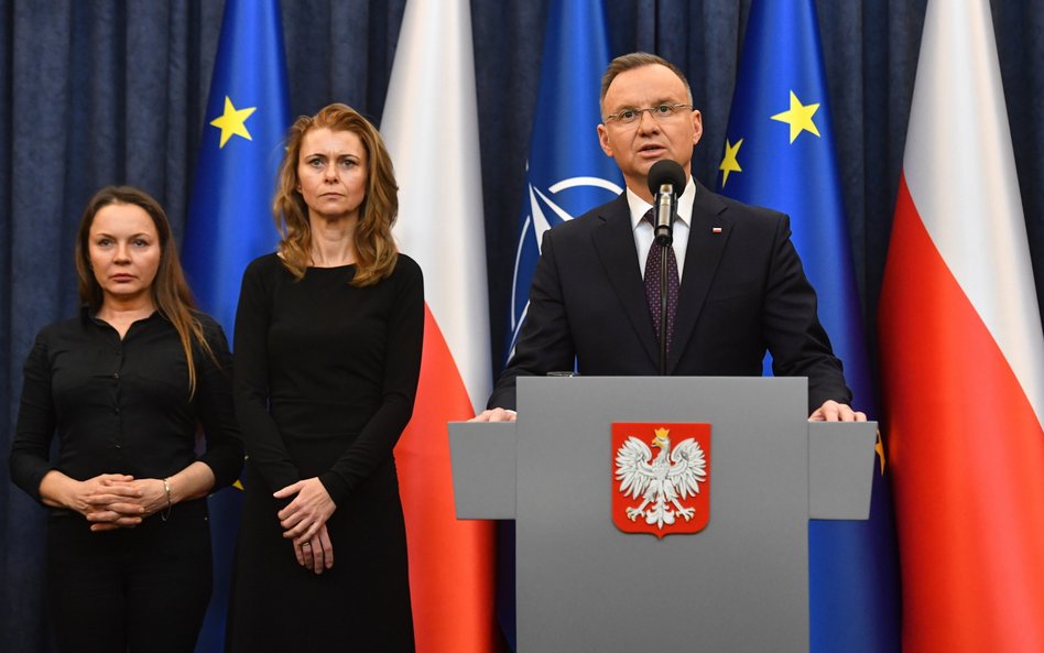 Prezydent RP Andrzej Duda, żona Mariusza Kamińskiego Barbara Kamińska i żona Macieja Wąsika Romualda