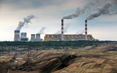 Elektrownia w Bełchatowie emituje do atmosfery 30 mln t CO2 rocznie. Tyle co Dania.