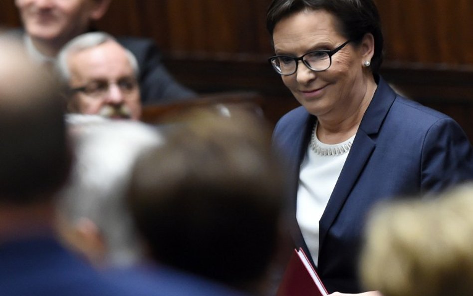 Ewa Kopacz wycofuje się z walki o szefostwo w PO