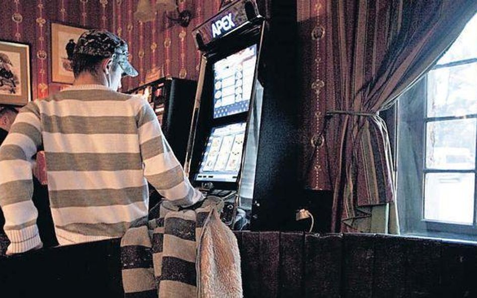 Świdnica walczy z jednorękimi bandytami