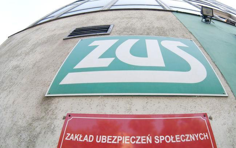 Rząd chce zwiększyć składkowe wpływy do ZUS już od 1 stycznia 2014