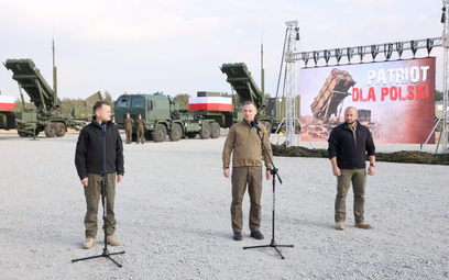 Do końca roku Wojsko Polskie ma otrzymać dwie pierwsze baterie Patriotów. Na zdjęciu: szef MON Mariu