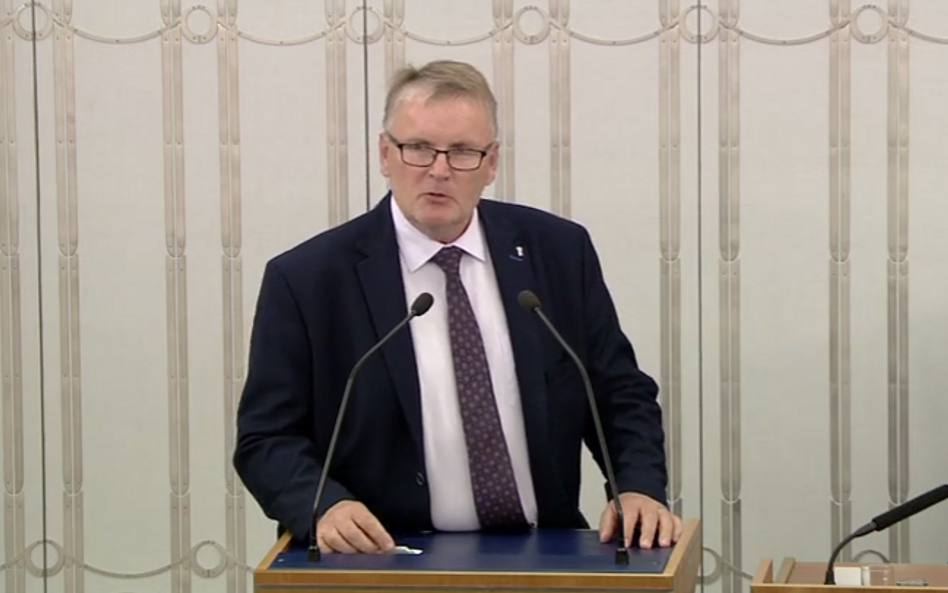 Były senator PiS chce walczyć z "tęczowymi dewiantami"