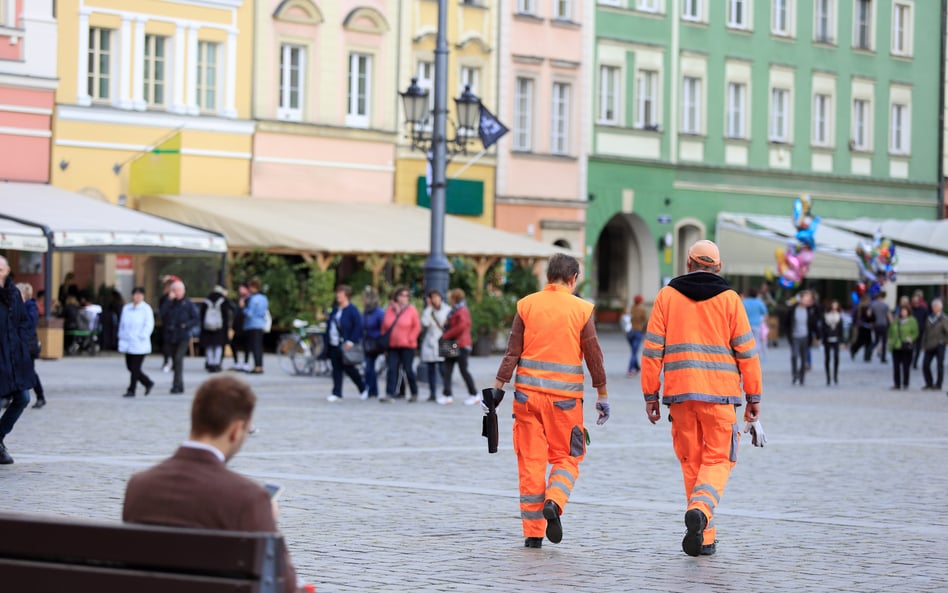 W poszukiwaniu pracowników