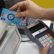 Dlaczego Polacy nie chcą korzystać z kart płatniczych ?