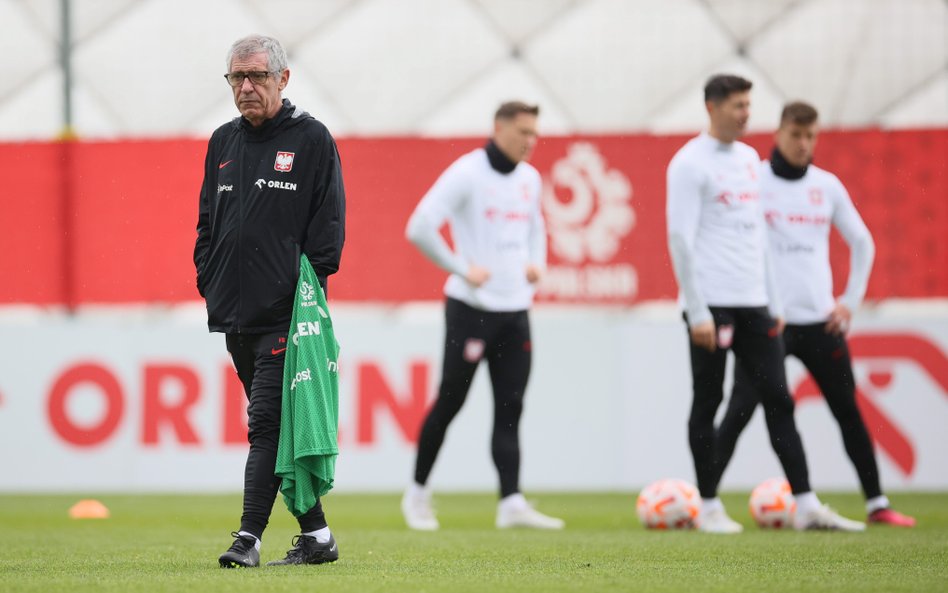 Fernando Santos poza boiskiem zmienił już wiele, ale w Pradze czeka go najważniejszy sprawdzian