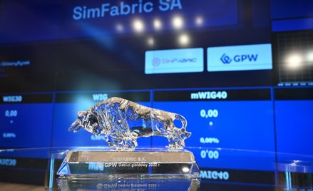 PlayWay chce sprzedać pakiet akcji SimFabric