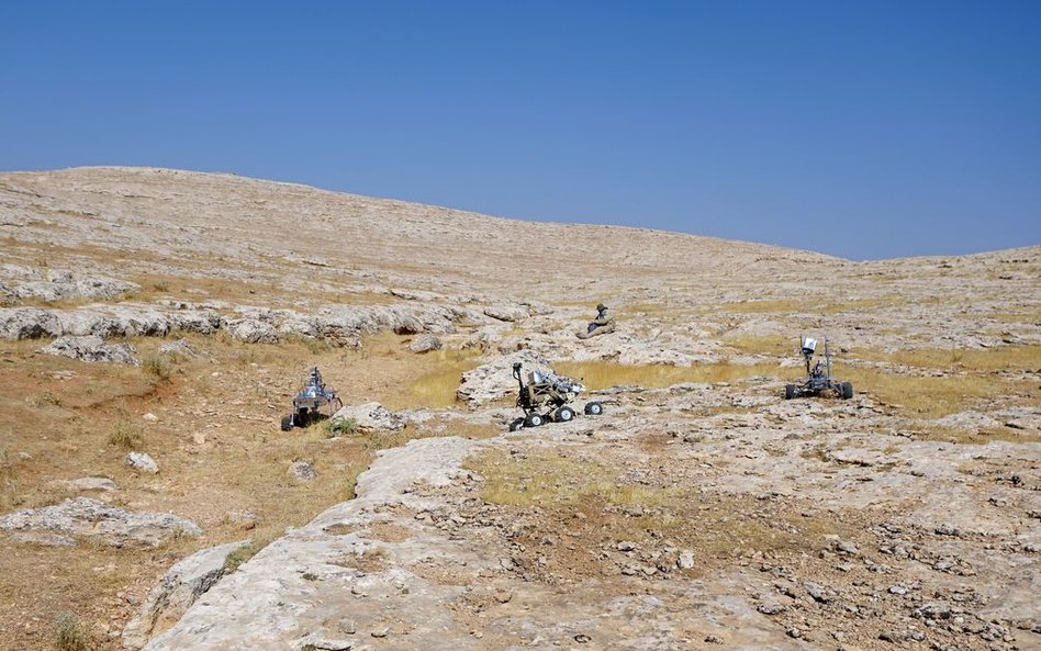 Białostockie łaziki na planie filmowym w Turcji podczas realizacji filmu „Początek I”.