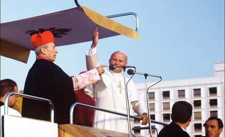 1979. Na pl. Piłsudskiego z Prymasem Tysiąclecia, kard. Stefanem Wyszyńskim