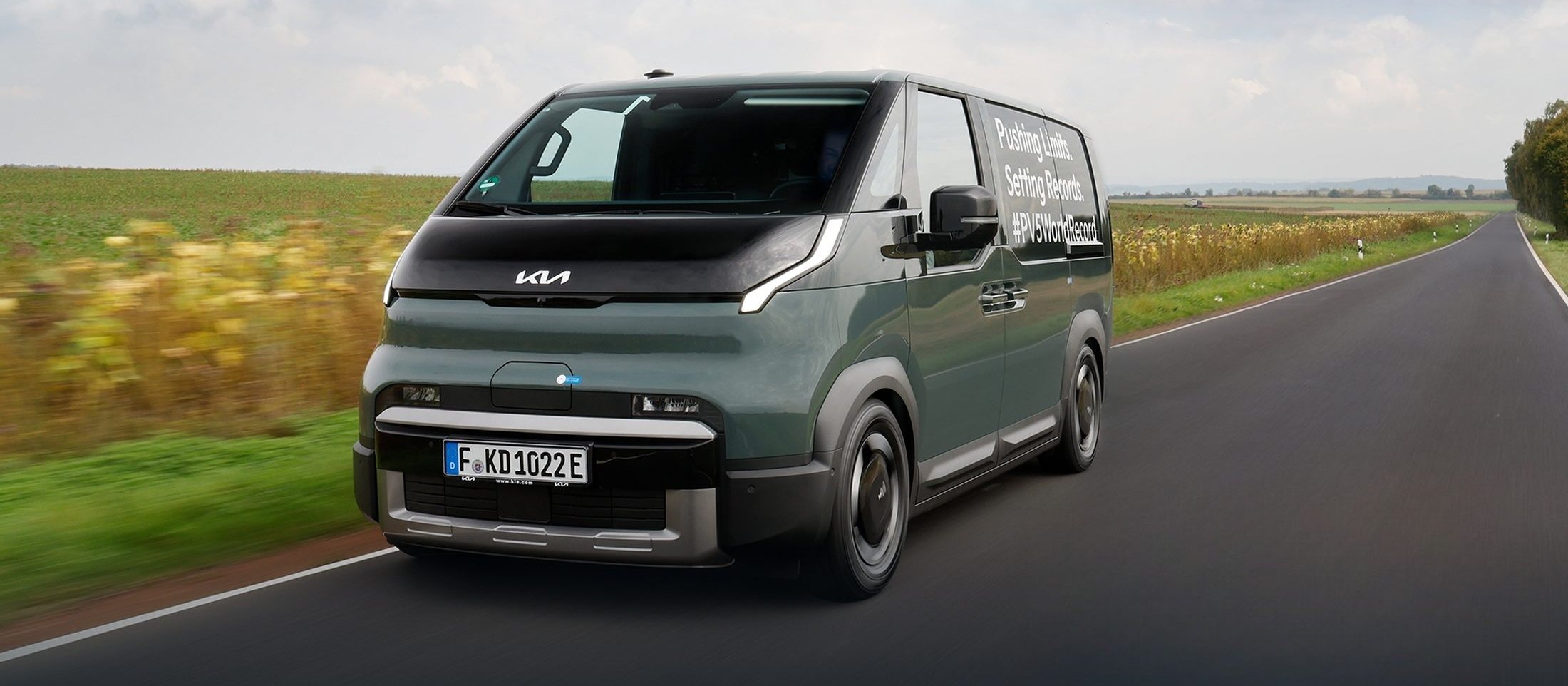 Kia bije rekord Guinnessa. Żaden elektryczny van nie przejechał tylu kilometrów