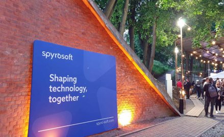 Spyrosoft chce rozwinąć skrzydła jeszcze szerzej