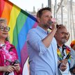 Parada Równości w Warszawie w 2025 r. Na zdjęciupPosłanka Katarzyna Kotula (L), prezydent Warszawy R