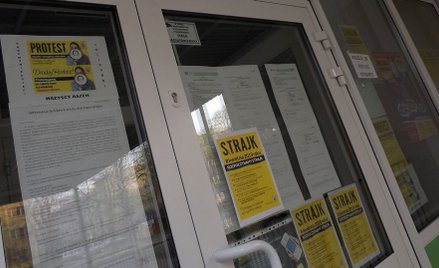 Pabianice: Nauczyciele pracują, za to zastrajkowali uczniowie