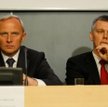 Posłowie PO Czesław Mroczek i Tomasz Siemoniak chcą sprawdzić przetarg na caracale.