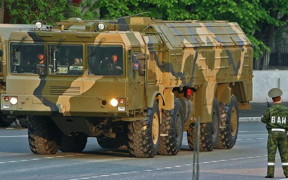 System wyrzutni rakiet Iskander M zaprezentowano w Moskwie podczas parady z okazji Dnia Zwycięstwa 8