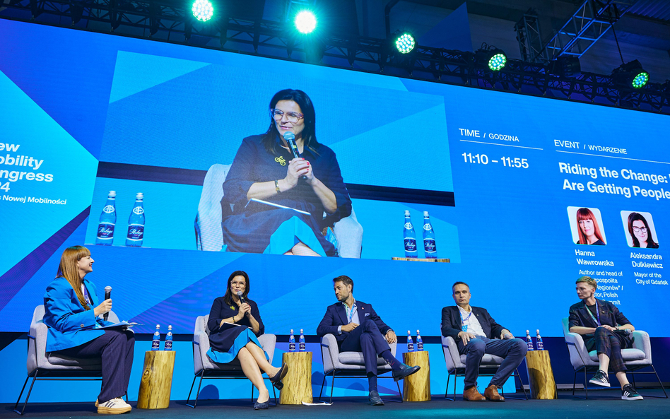 Uczestnicy debaty (od lewej): Hanna Wawrowska, Aleksandra Dulkiewicz, Adam Pustelnik, Mariusz Wiśnie