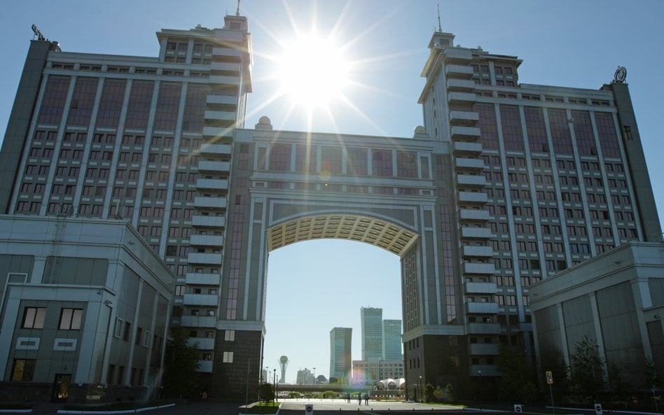 Z ekstremalnymi upałami mierzy się m.in. Astana