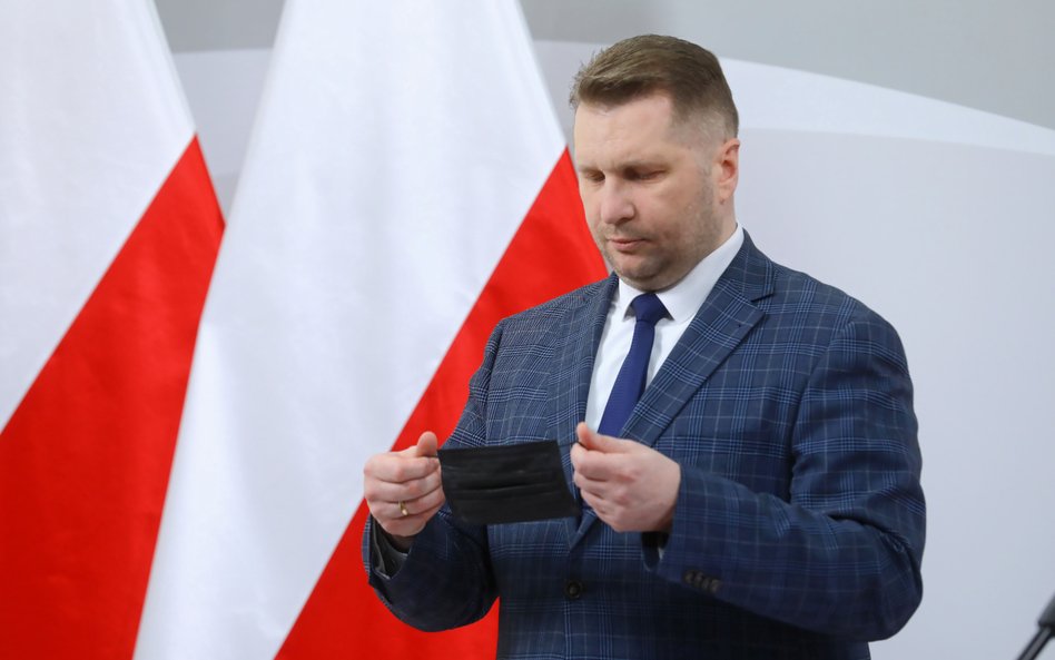 „GW”: Przemysław Czarnek wiedział, kto na uczelniach zaszczepił się przeciw COVID-19