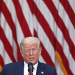 Donald Trump nie nosi maseczki. "Całkowity dureń"