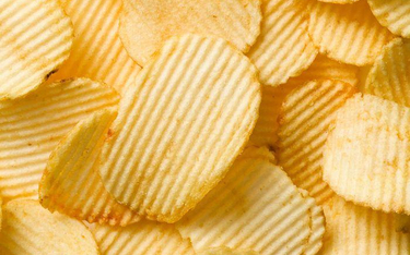 Konsumenci: zakaz reklamy chipsów