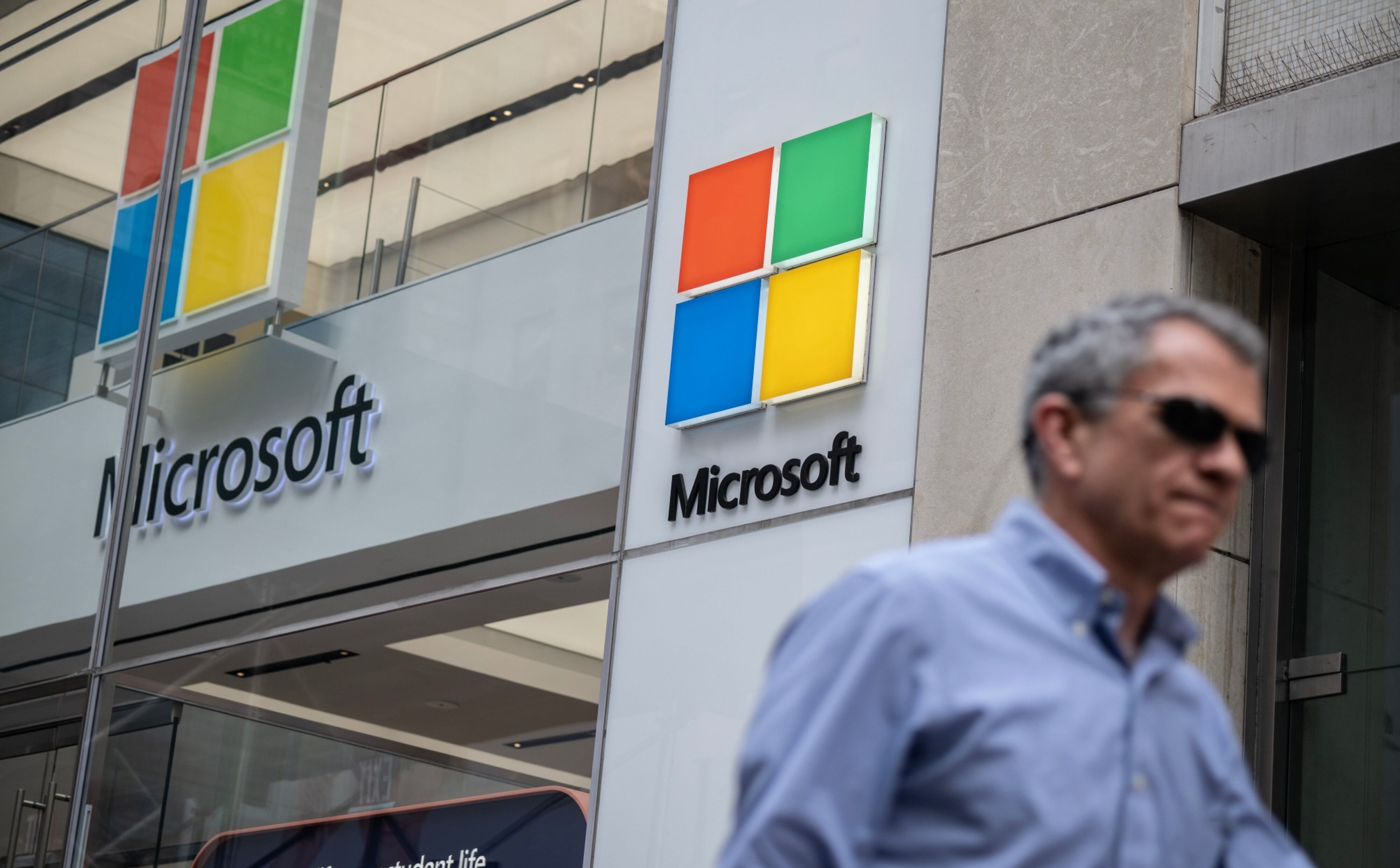 Microsoft przekracza barierę 4 bln dolarów. Sztuczna inteligencja i chmura napędzają wzrost