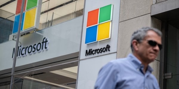 Microsoft przekracza barierę 4 bln dolarów. Sztuczna inteligencja i chmura napędzają wzrost