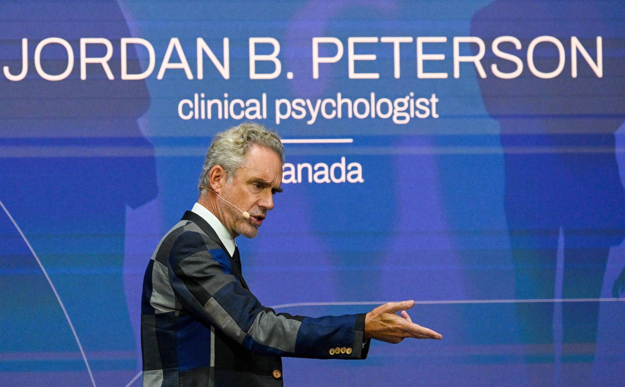 Dezinformacja klimatyczna kwitnie. Na liście znane media i czołowi influencerzy