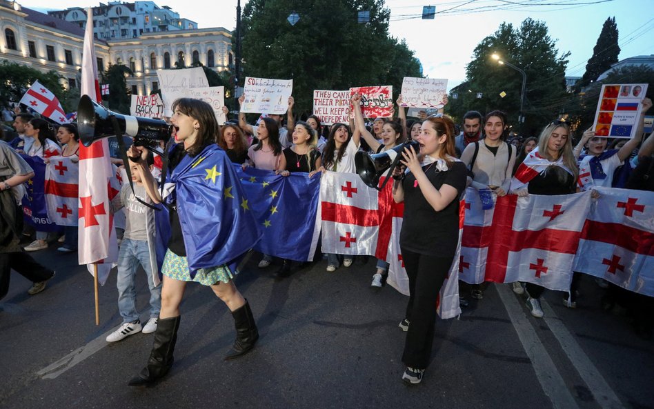 Protest przeciwko ustawie o "zagranicznych agentach" w Gruzji