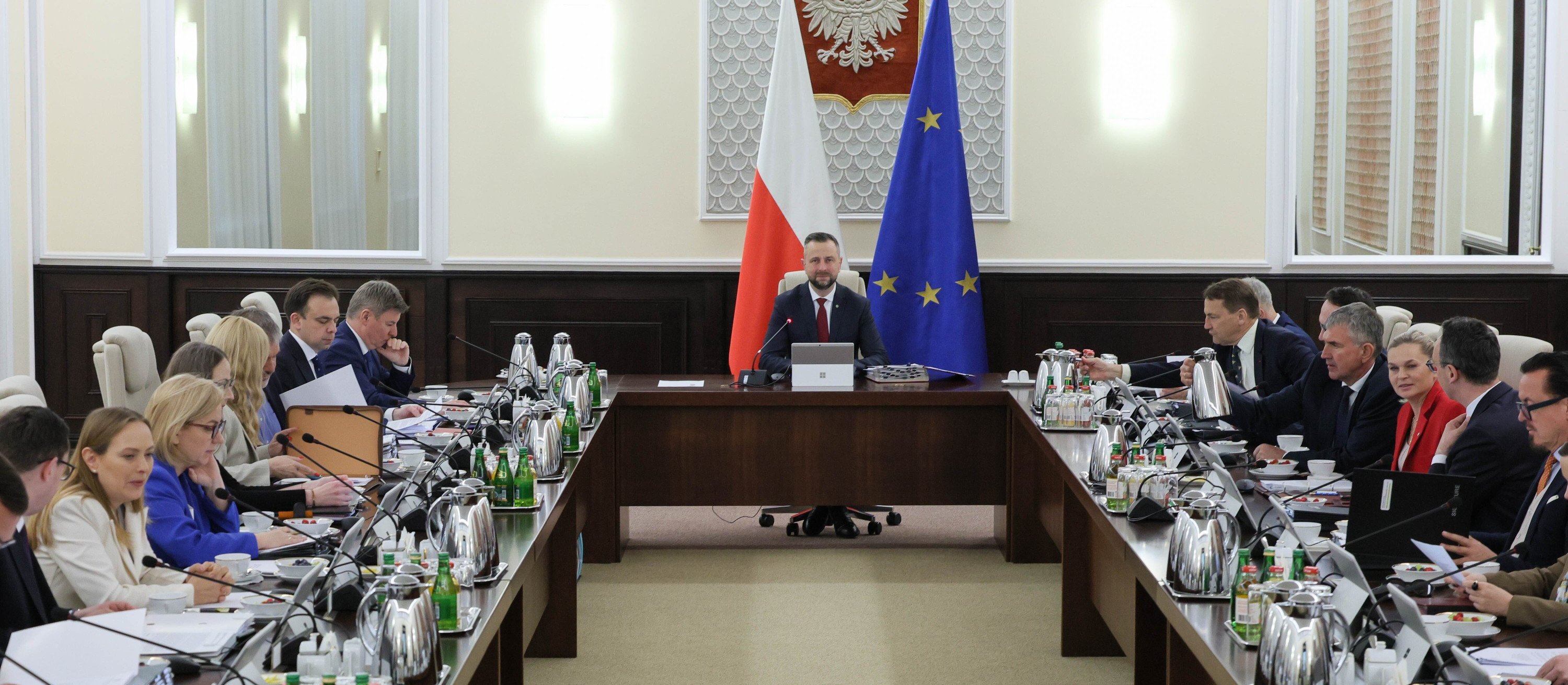 Polska tłumaczy się Brukseli, dlaczego wydajemy tak dużo