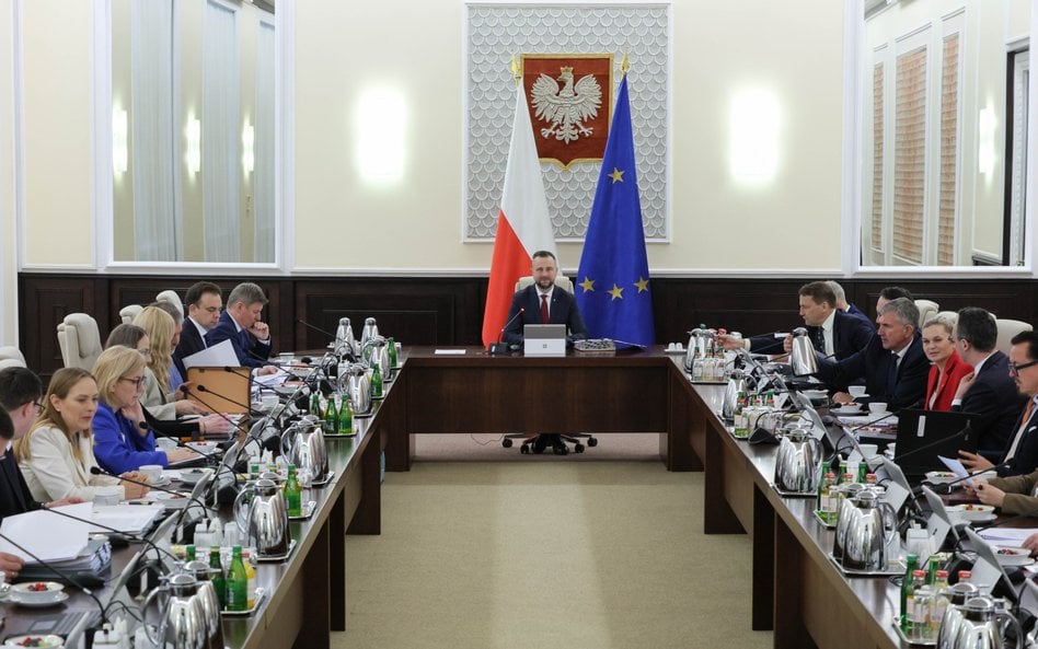 Wicepremier, minister obrony narodowej RP Władysław Kosiniak-Kamysz podczas posiedzenia rządu w KPRM